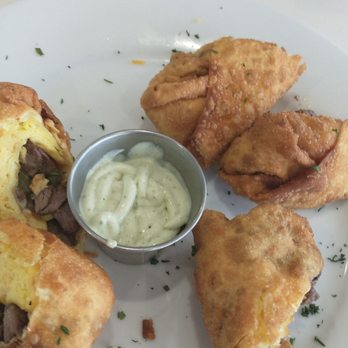 Eggsperts Cafe - Cheese and beef tenderloin egg rolls - Breakfast & Brunch Near Me - Orland Park, Illinois