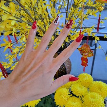 Nails World - Nail Salons Near Me - La Quinta, California