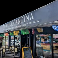 This is the front of the restaurant they also have an outdoor patio