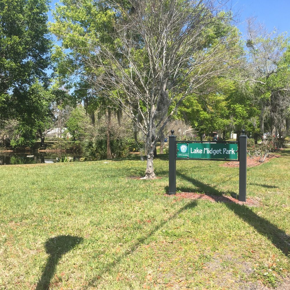 Lake Midget Park - Sign on the corner of Denning & Kentucky streets. - Parks Near Me Lake Midget Park - Sign on the corner of Denning & Kentucky streets. - Parks Near Me