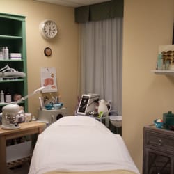 Skin Studio - The Esthetician is in!