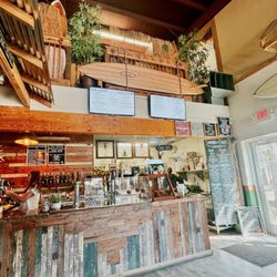 Finns Island Style Grub - Coffee shop