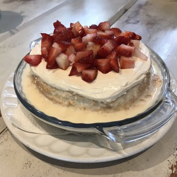 Mari & Fran - Pastel de las tres leches! Para compartir! Riquísimo! - Mexican Near Me - Hermosillo, SON Mari & Fran - Pastel de las tres leches! Para compartir! Riquísimo! - Mexican Near Me - Hermosillo, SON