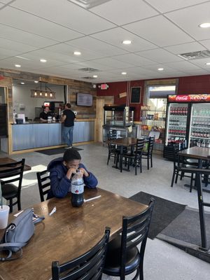 Cutting Edge Pizzeria by null