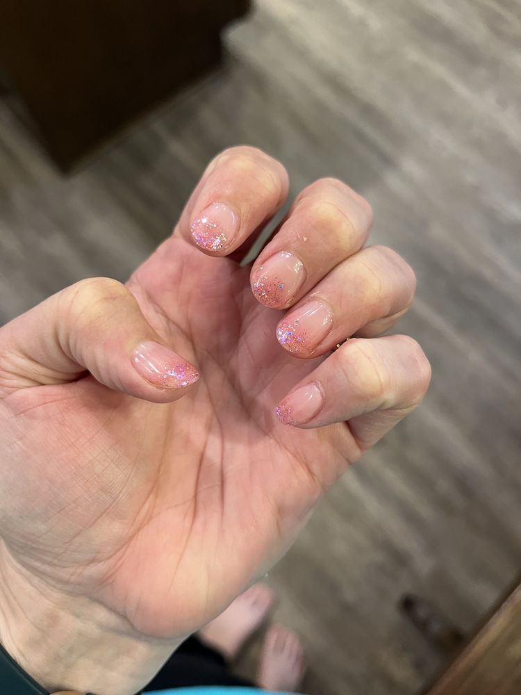 LK Nails & Spa Logo