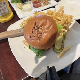 Gilroy Roasted Garlic Burger