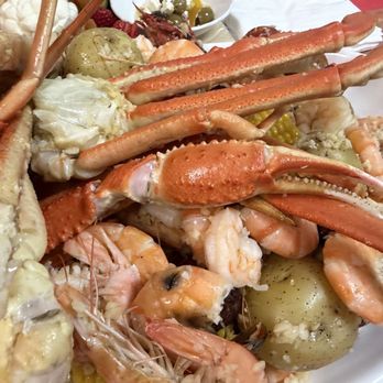 Whittier Stinkin Crawfish - Seafood Near Me - Whittier, California