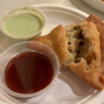 Shadman Restaurant - Under the Food Interior Photo Act of 2019, this samosa picture is non-canon and may not meet formal standards for Shadow Modulation etc. - Indian Near Me - Jersey City, New Jersey Shadman Restaurant - Under the Food Interior Photo Act of 2019, this samosa picture is non-canon and may not meet formal standards for Shadow Modulation etc. - Indian Near Me - Jersey City, New Jersey
