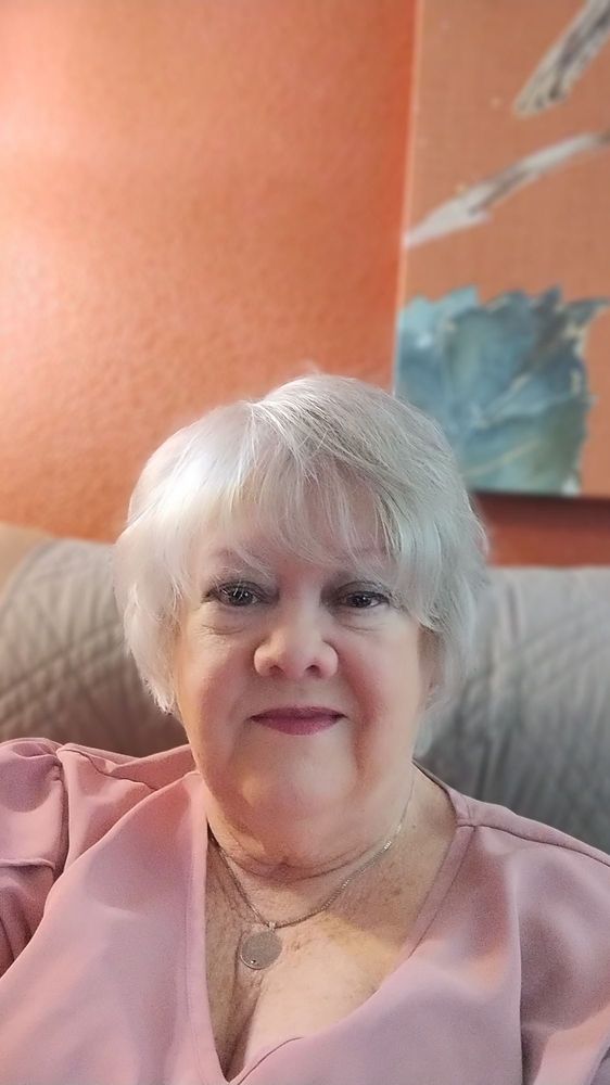 Dawn Nelson at The Salons at Stone Hill Logo