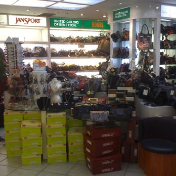 De Ritz - Leather Goods Near Me - Toronto, Ontario