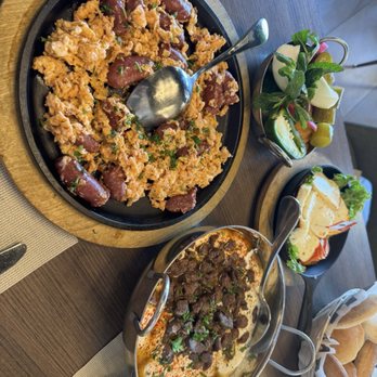 Mama Mona Cuisine - Middle Eastern Near Me - Dearborn, Michigan