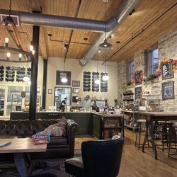 Daily Baking Company - Inside the cafe