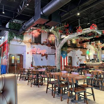 Pal Campo Restaurant - Dr. Phillips - Indoors - Puerto Rican Near Me - Bay Lake, Florida Pal Campo Restaurant - Dr. Phillips - Indoors - Puerto Rican Near Me - Bay Lake, Florida