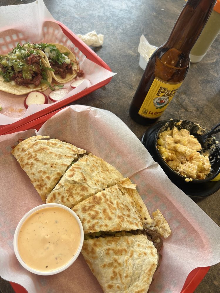 Super Street Tacos Logo