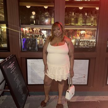 La Fleur Rouge - Bday girl (9/10) - Diners Near Me - Brooklyn, New York La Fleur Rouge - Bday girl (9/10) - Diners Near Me - Brooklyn, New York