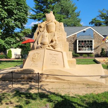 Peddler's Village - Shopping Centers Near Me - Lahaska, Pennsylvania
