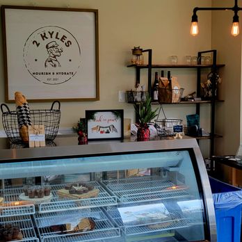 2 Kyles - Pizza Near Me - The Plains, Virginia