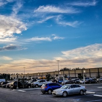 FedEx Ground Distribution Center - Spanking new FedEx Distribution Center with excellent business hours. - Shipping Centers Near Me - Ladson, South Carolina