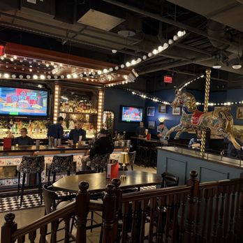 Flight Club Cincinnati - Interior - Cocktail Bars Near Me - Cincinnati, Ohio