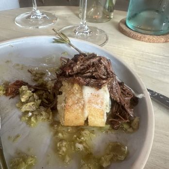 Colony Wine Merchant - Special braised beef /brie/ spindellie - Wine Bars Near Me - Anaheim, California