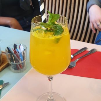 Chicago Café - Mimosa - Breakfast & Brunch Near Me - Brussels, BRU Chicago Café - Mimosa - Breakfast & Brunch Near Me - Brussels, BRU