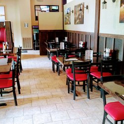 Schuggys American Grill & Taphouse - Main Dining Room