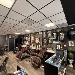 Mi Familia Tattoo Studio - Shop view