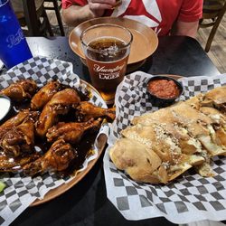 Underdog Sports Bar & Grill