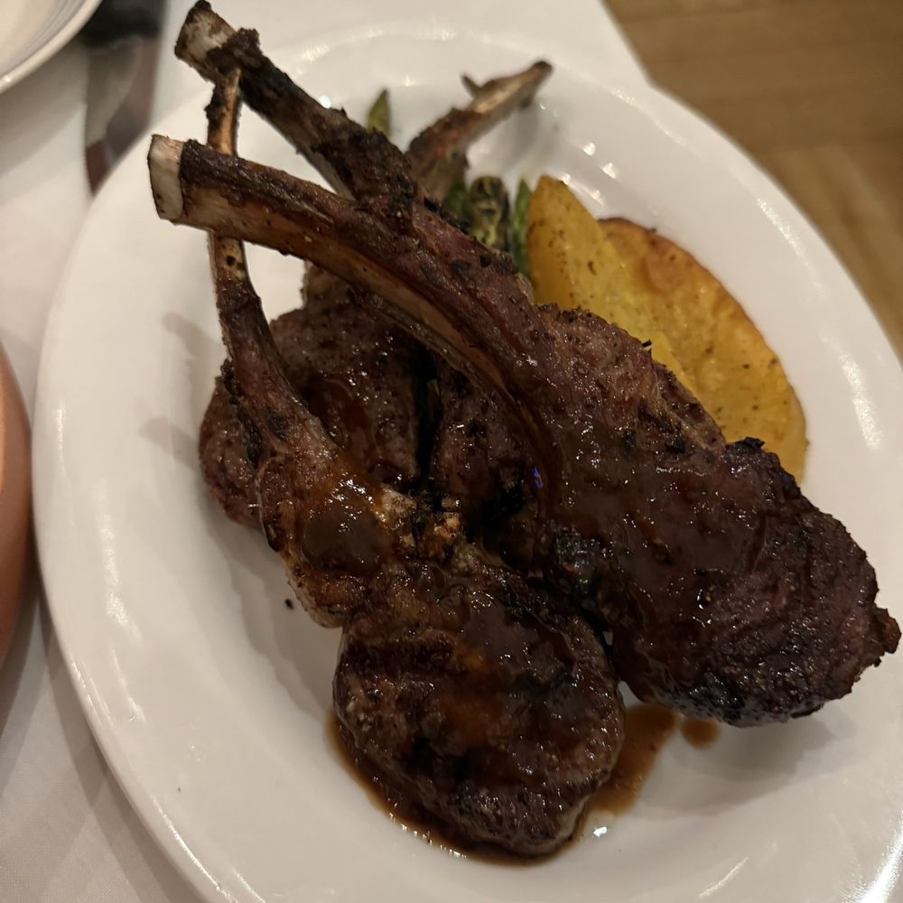 Kellari Taverna - Lamb chops - Greek Near Me - New York, New York Kellari Taverna - Lamb chops - Greek Near Me - New York, New York
