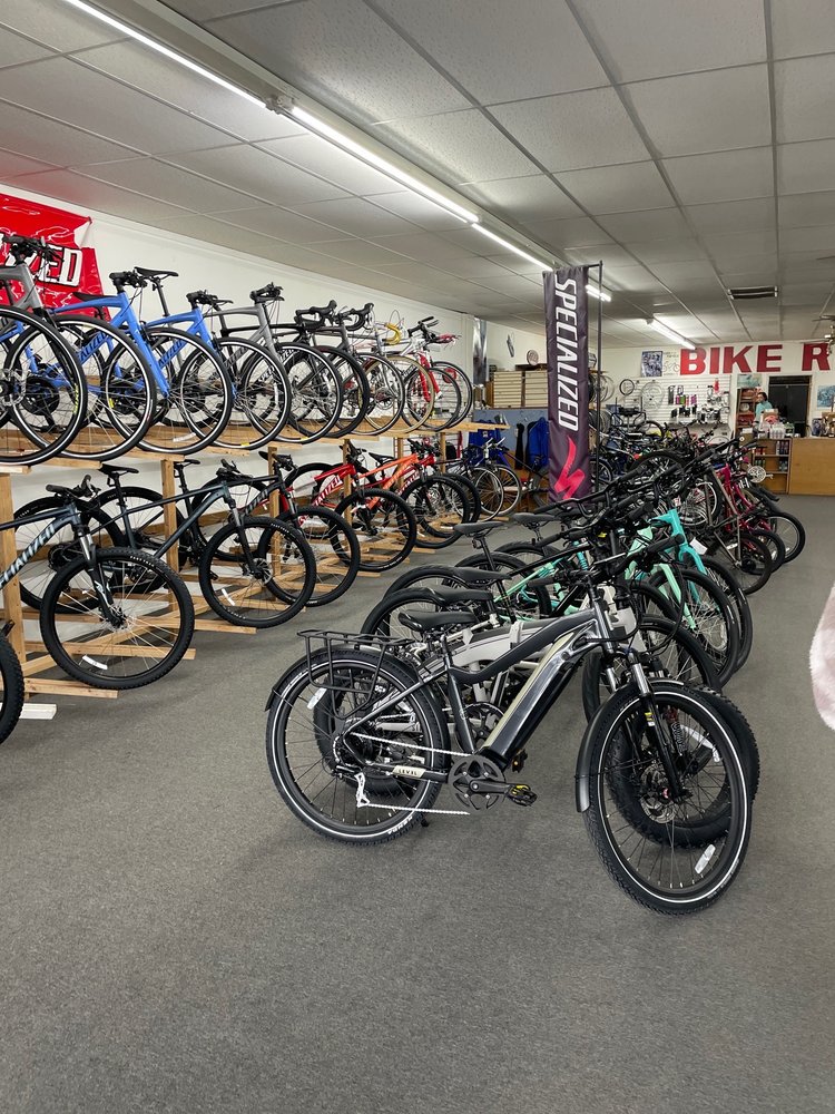 BIKE RACK Updated July 2024 1352 E US Hwy 377, Granbury, Texas