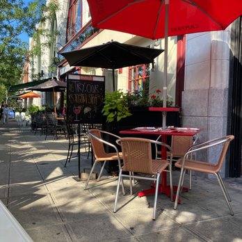 Bari167 - Outside seating - Pizza Near Me - Stamford, Connecticut Bari167 - Outside seating - Pizza Near Me - Stamford, Connecticut