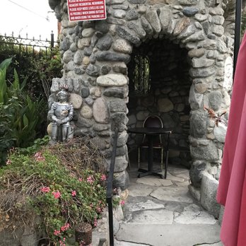 Villa Terraza - Romantic castle for 2 - Italian Near Me - Shadow Hills, California Villa Terraza - Romantic castle for 2 - Italian Near Me - Shadow Hills, California