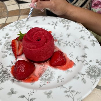 Little Hen - Birthday dessert - Rose shaped cake with chocolate mousse and gelly filling - Breakfast & Brunch Near Me - Miami, Florida Little Hen - Birthday dessert - Rose shaped cake with chocolate mousse and gelly filling - Breakfast & Brunch Near Me - Miami, Florida