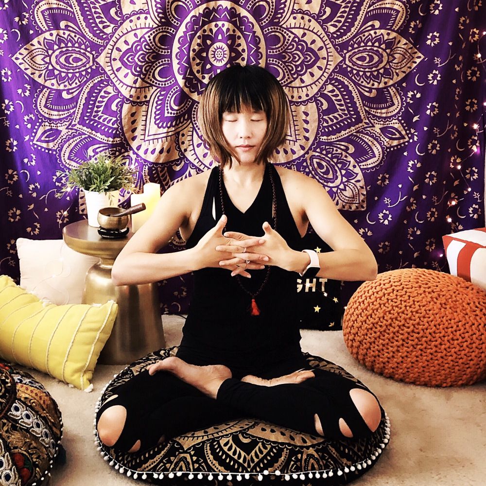 Young Yoga With Sylvia Logo