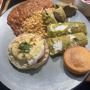 Flecha Cantina - Sunday Brunch - Mexican Near Me - Huntington Beach, California