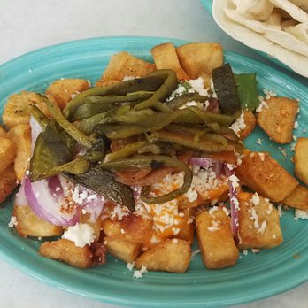Ocho - Papa Bravas - Lounges Near Me - San Antonio, Texas
