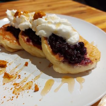 SCENIC Coffee + Brunch - Blueberry Mochi Pancakes - Breakfast & Brunch Near Me - Toronto, Ontario