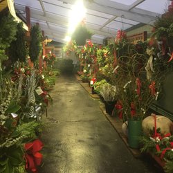 Knollwood Garden Center and Landscaping