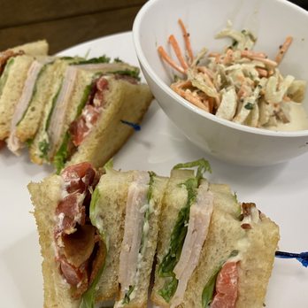 Hubbard Inn - Turkey club - Gastropubs Near Me - Chicago, Illinois Hubbard Inn - Turkey club - Gastropubs Near Me - Chicago, Illinois