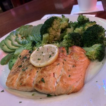 Biggie's - salmon avocado - Seafood Near Me - Carlstadt, New Jersey