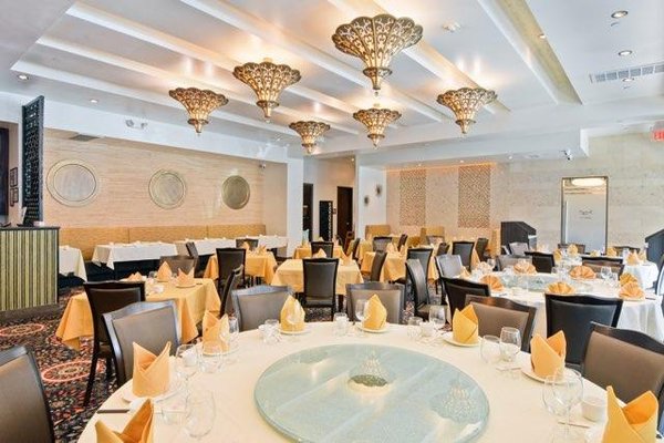 Capital Seafood Beverly Hills by null