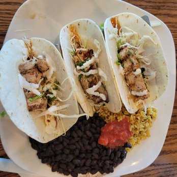 Rundown Cafe - Bland fish tacos, mostly tortilla - Seafood Near Me - Kitty Hawk, North Carolina