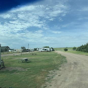 High Plains Camping - Campgrounds Near Me - Oakley, Kansas