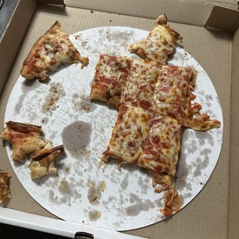 Chesters Pizzeria - Half sausage 1 Topping Cheese Pizza - Pizza Near Me - Hamilton, Ohio Chesters Pizzeria - Half sausage 1 Topping Cheese Pizza - Pizza Near Me - Hamilton, Ohio