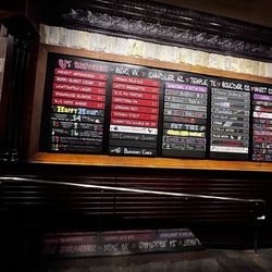 BJ's Restaurant & Brewhouse - Plenty of beers to choose from
