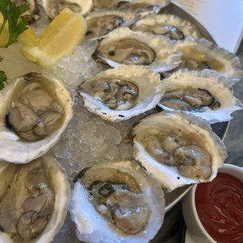 Seamark Seafood & Cocktails - Oysters - Seafood Near Me - Everett, Massachusetts