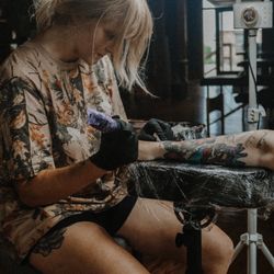 Molly working on an arm piece.
Instagram: @pineandbramble