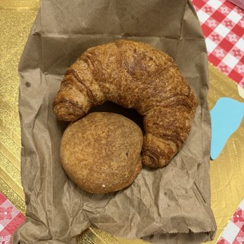 Que Rico Bakery And Restaurant - Too good to go Bag - Cafes Near Me - Astoria, New York Que Rico Bakery And Restaurant - Too good to go Bag - Cafes Near Me - Astoria, New York