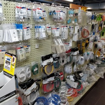 IC Supply - Computer connections - Electronics Near Me - KANEOHE, Hawaii