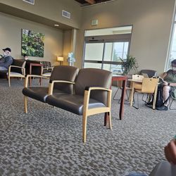 Skagit Regional Health - Smokey Point Urgent Care - Waiting area